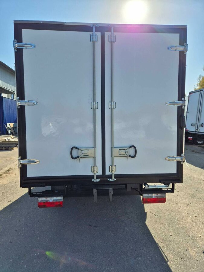 Новый Тентованный фургон Dongfeng Q35L: фото 15 Новый Тентованный фургон Dongfeng Q35L: фото 15