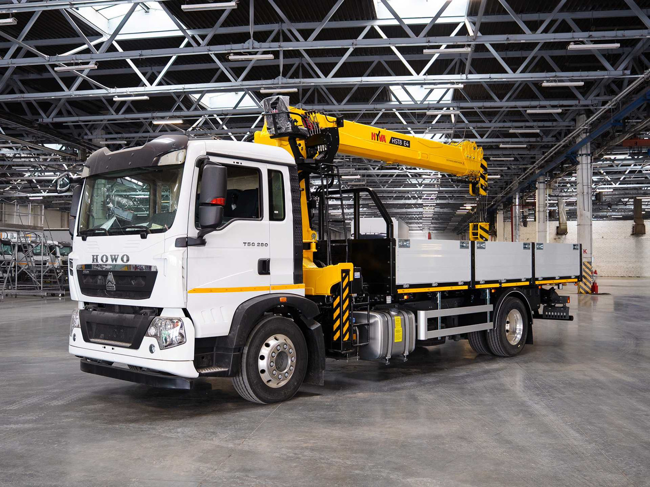 HOWO Автомобиль специальный грузовой Атлас Трейлер 4x2 c КМУ HYVA 8 тонн - Автоманипулятор: фото 1 HOWO Автомобиль специальный грузовой Атлас Трейлер 4x2 c КМУ HYVA 8 тонн - Автоманипулятор: фото 1