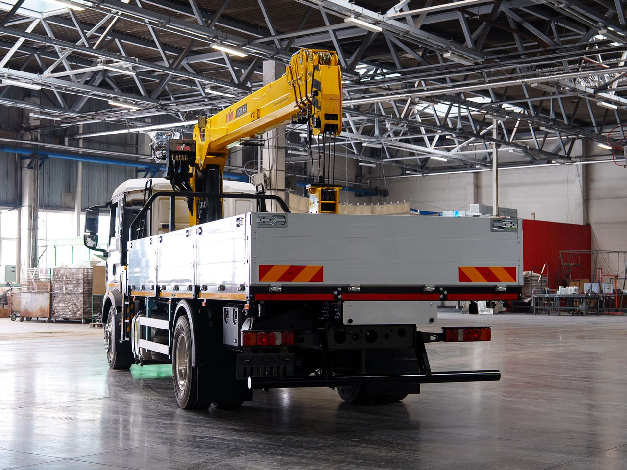 HOWO Автомобиль специальный грузовой Атлас Трейлер 4x2 c КМУ HYVA 8 тонн - Автоманипулятор: фото 3 HOWO Автомобиль специальный грузовой Атлас Трейлер 4x2 c КМУ HYVA 8 тонн - Автоманипулятор: фото 3