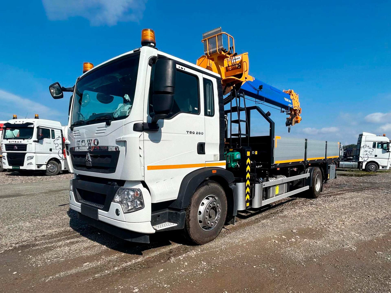 HOWO Краноманипуляторная установка Junton на шасси HOWO T5G 4x2 8 тонн - Автоманипулятор: фото 1 HOWO Краноманипуляторная установка Junton на шасси HOWO T5G 4x2 8 тонн - Автоманипулятор: фото 1