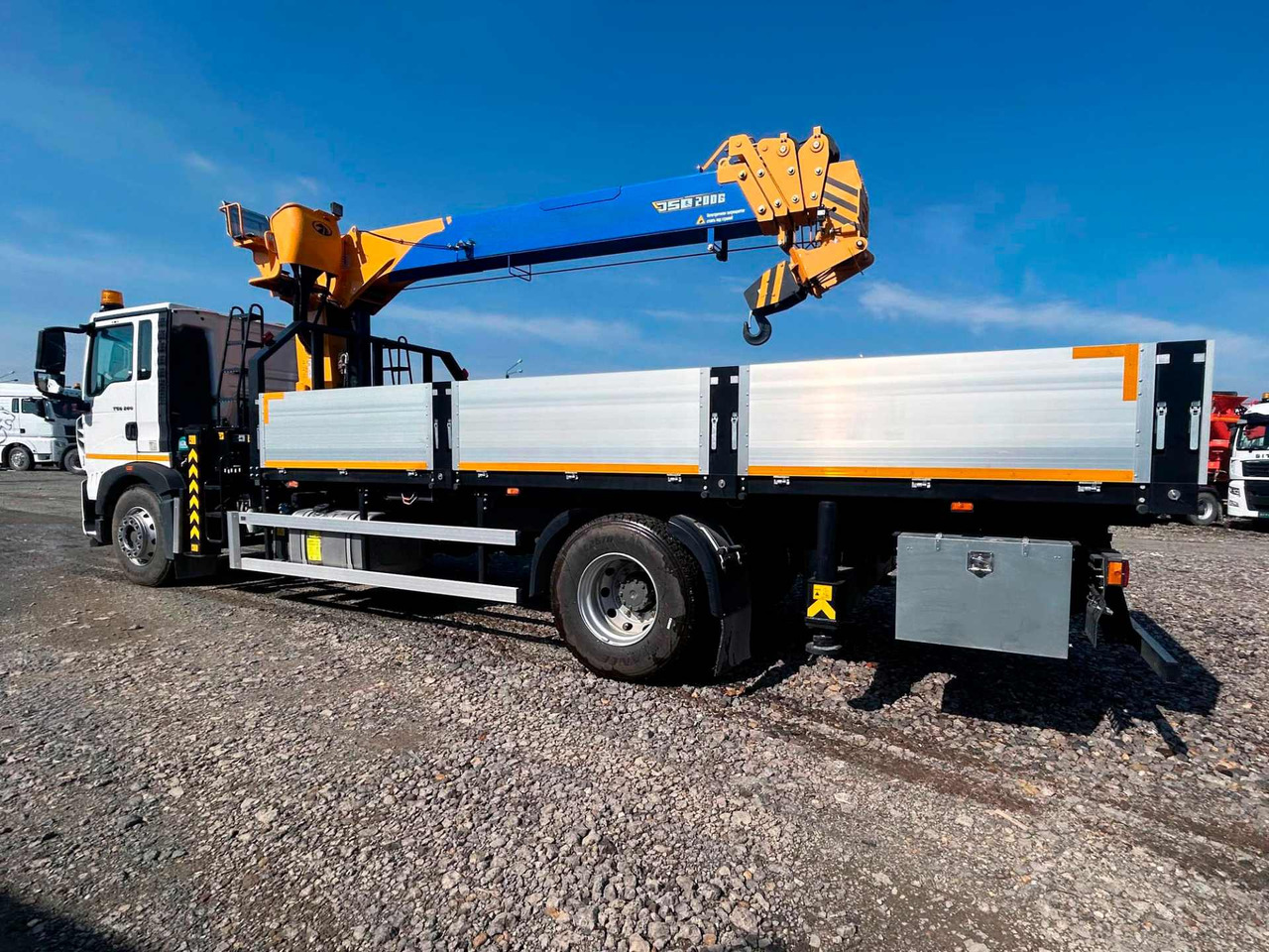 HOWO Краноманипуляторная установка Junton на шасси HOWO T5G 4x2 8 тонн - Автоманипулятор: фото 2 HOWO Краноманипуляторная установка Junton на шасси HOWO T5G 4x2 8 тонн - Автоманипулятор: фото 2