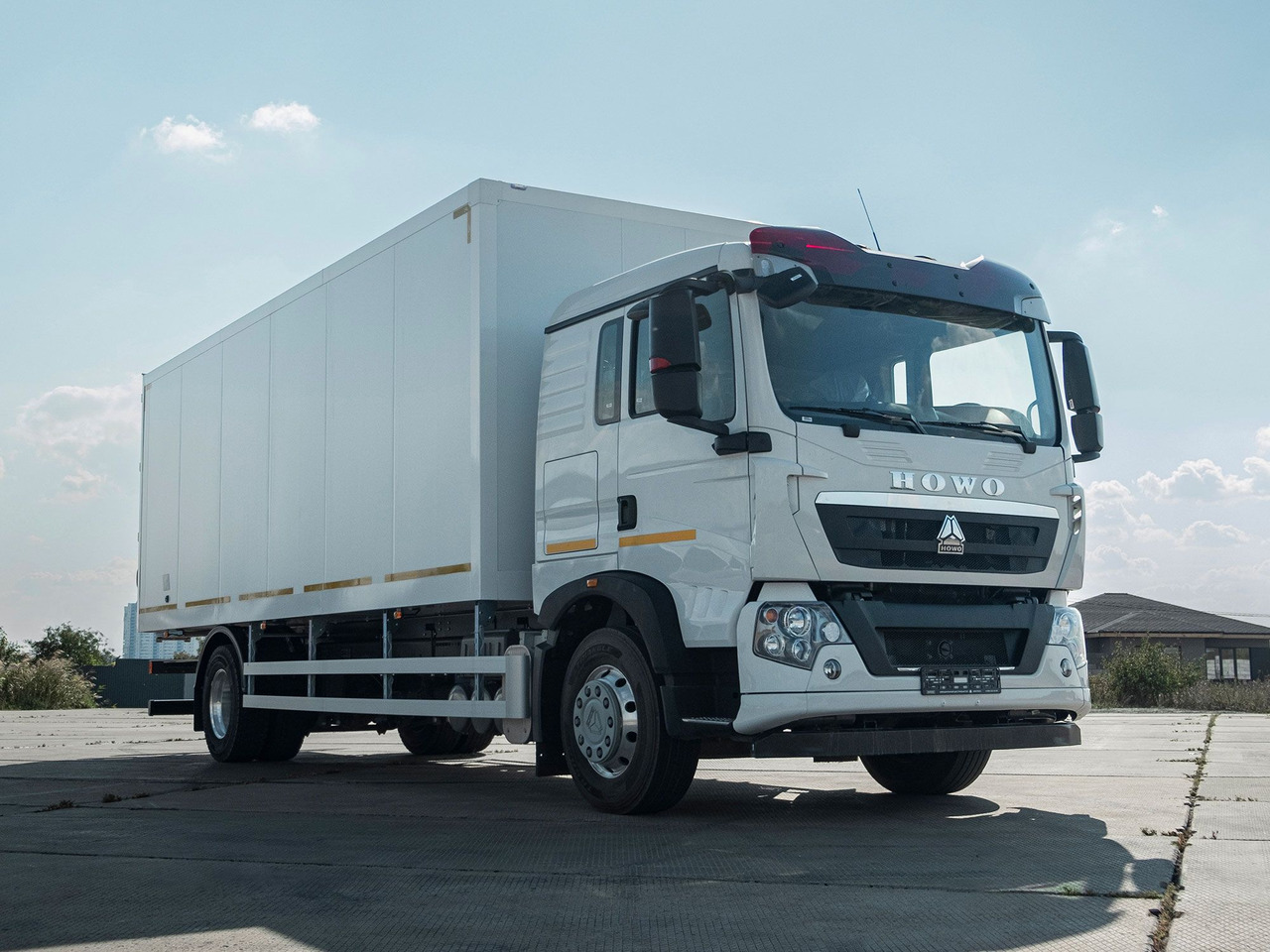 Изотермический грузовик Изотермический фургон АМЗ на шасси HOWO T5G 4x2: фото 7