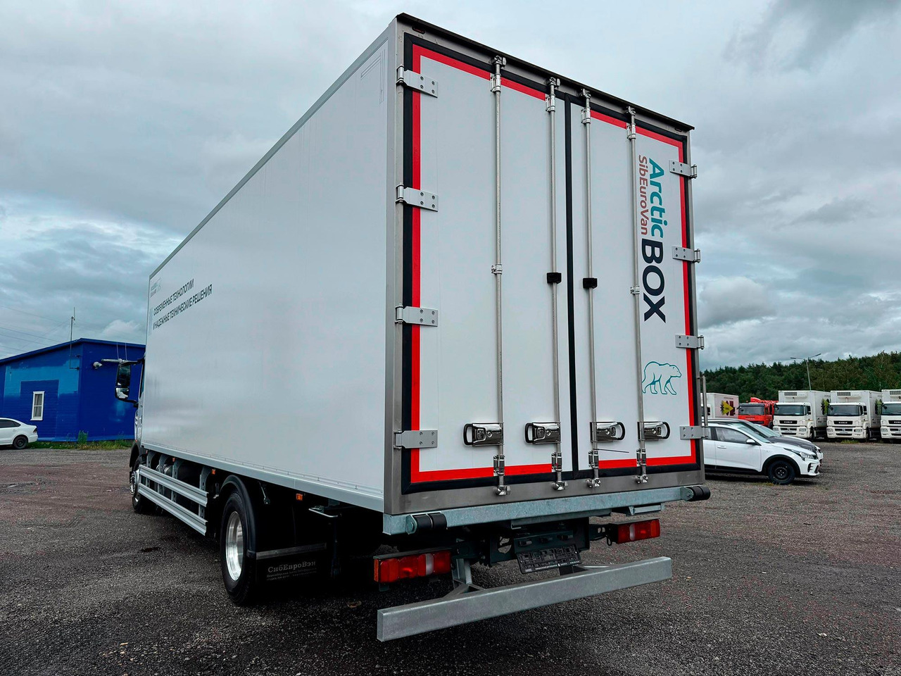 Изотермический фургон СибЕвроВэн на шасси HOWO T5G 4x2 МКПП 8500 - Изотермический грузовик: фото 5 Изотермический фургон СибЕвроВэн на шасси HOWO T5G 4x2 МКПП 8500 - Изотермический грузовик: фото 5