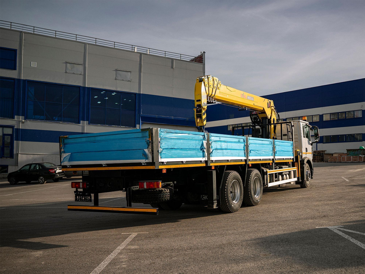 Новый Автоманипулятор Краноманипуляторная установка HYVA на шасси HOWO T5G 6x4 12 тонн: фото 7 Новый Автоманипулятор Краноманипуляторная установка HYVA на шасси HOWO T5G 6x4 12 тонн: фото 7
