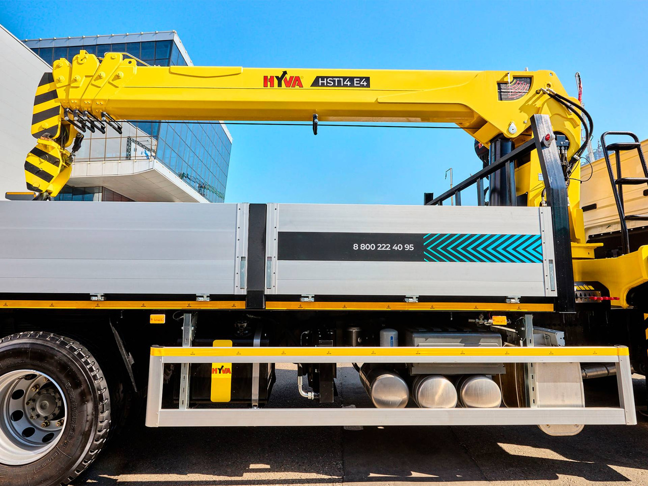 Краноманипуляторная установка HYVA на шасси HOWO T5G 6x4 14 тонн - Автоманипулятор: фото 5 Краноманипуляторная установка HYVA на шасси HOWO T5G 6x4 14 тонн - Автоманипулятор: фото 5