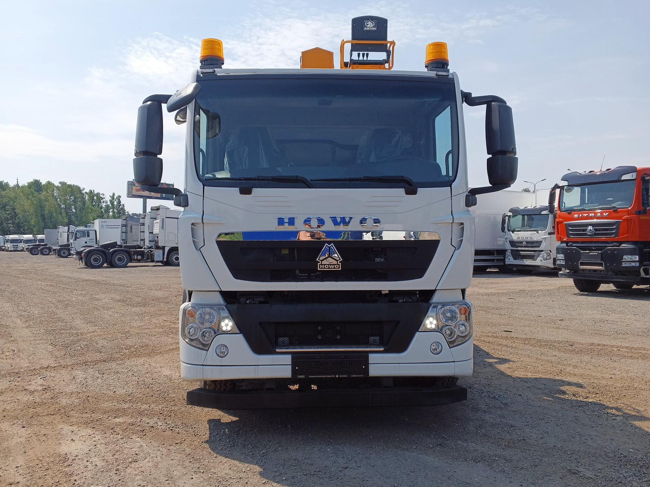 Краноманипуляторная установка Junton на шасси HOWO T5G 6x4 14 тонн - Автоманипулятор: фото 3 Краноманипуляторная установка Junton на шасси HOWO T5G 6x4 14 тонн - Автоманипулятор: фото 3