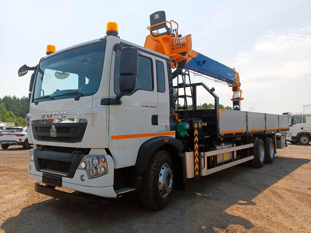 Краноманипуляторная установка Junton на шасси HOWO T5G 6x4 14 тонн - Автоманипулятор: фото 1 Краноманипуляторная установка Junton на шасси HOWO T5G 6x4 14 тонн - Автоманипулятор: фото 1