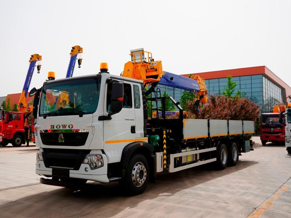 Краноманипуляторная установка Junton на шасси HOWO T5G 6x4 8 тонн - Автоманипулятор: фото 4 Краноманипуляторная установка Junton на шасси HOWO T5G 6x4 8 тонн - Автоманипулятор: фото 4