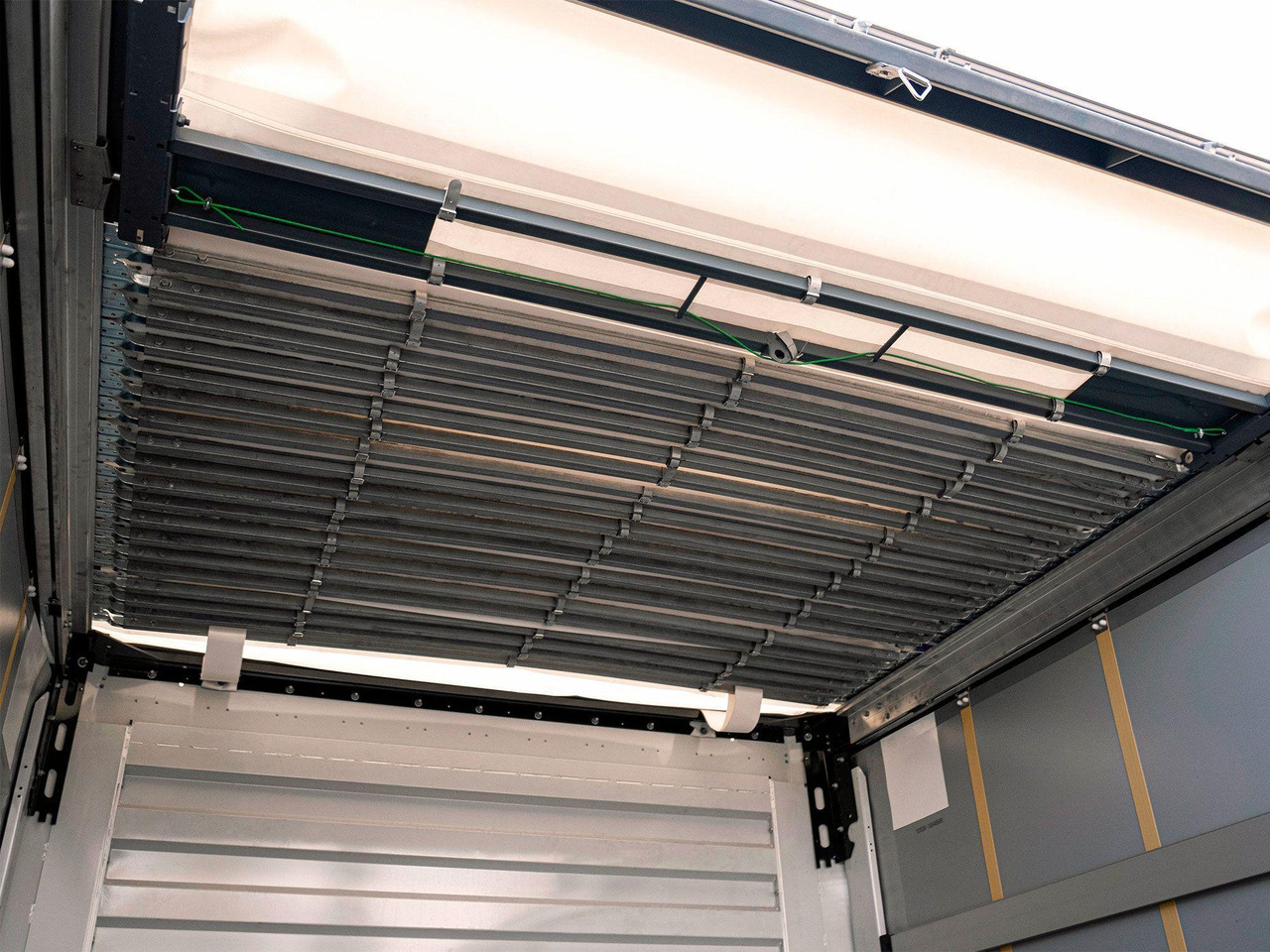 Новый Тентованный полуприцеп Полуприцеп шторный тентованный 90 куб. м, 13,6 м: фото 6 Новый Тентованный полуприцеп Полуприцеп шторный тентованный 90 куб. м, 13,6 м: фото 6