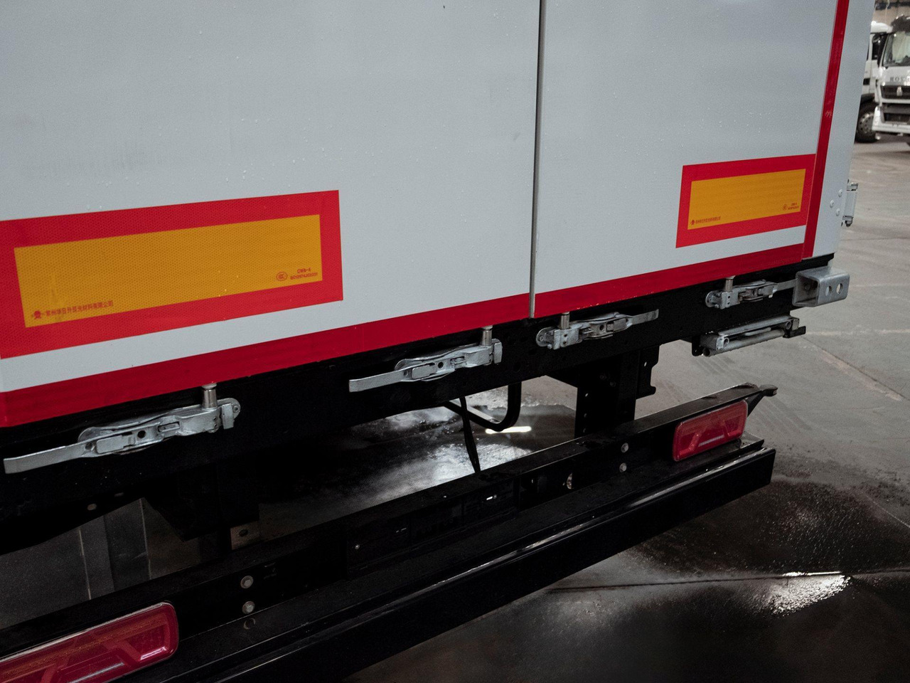 Новый Тентованный полуприцеп Полуприцеп шторный тентованный 90 куб. м, 13,6 м: фото 11 Новый Тентованный полуприцеп Полуприцеп шторный тентованный 90 куб. м, 13,6 м: фото 11