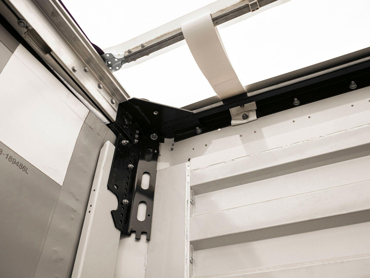 Новый Тентованный полуприцеп Полуприцеп шторный тентованный 90 куб. м, 13,6 м: фото 8 Новый Тентованный полуприцеп Полуприцеп шторный тентованный 90 куб. м, 13,6 м: фото 8