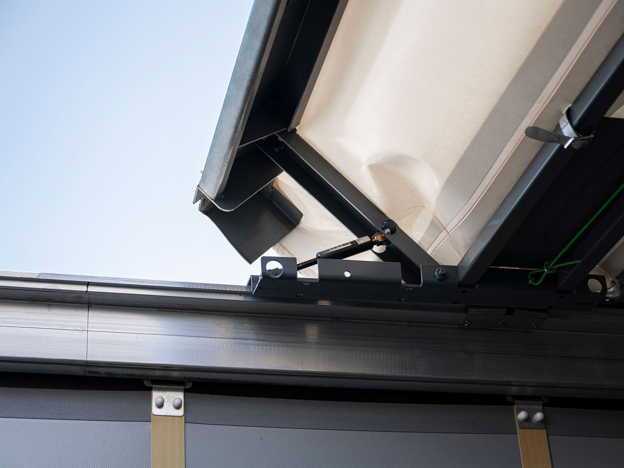 Новый Тентованный полуприцеп Полуприцеп шторный тентованный 90 куб. м, 13,6 м: фото 7 Новый Тентованный полуприцеп Полуприцеп шторный тентованный 90 куб. м, 13,6 м: фото 7