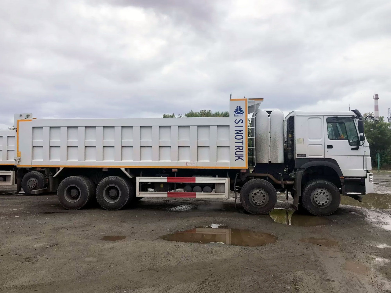 САМОСВАЛ HOWO HW76 8x4 CNG 26,2 куб.м 380 МКПП - Самосвал: фото 3 САМОСВАЛ HOWO HW76 8x4 CNG 26,2 куб.м 380 МКПП - Самосвал: фото 3