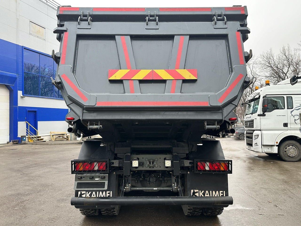 Новый Самосвал САМОСВАЛ SITRAK C7H 8x4 25 куб.м 540 АКПП+РЕТ, R24, козырек над всей кабиной: фото 6