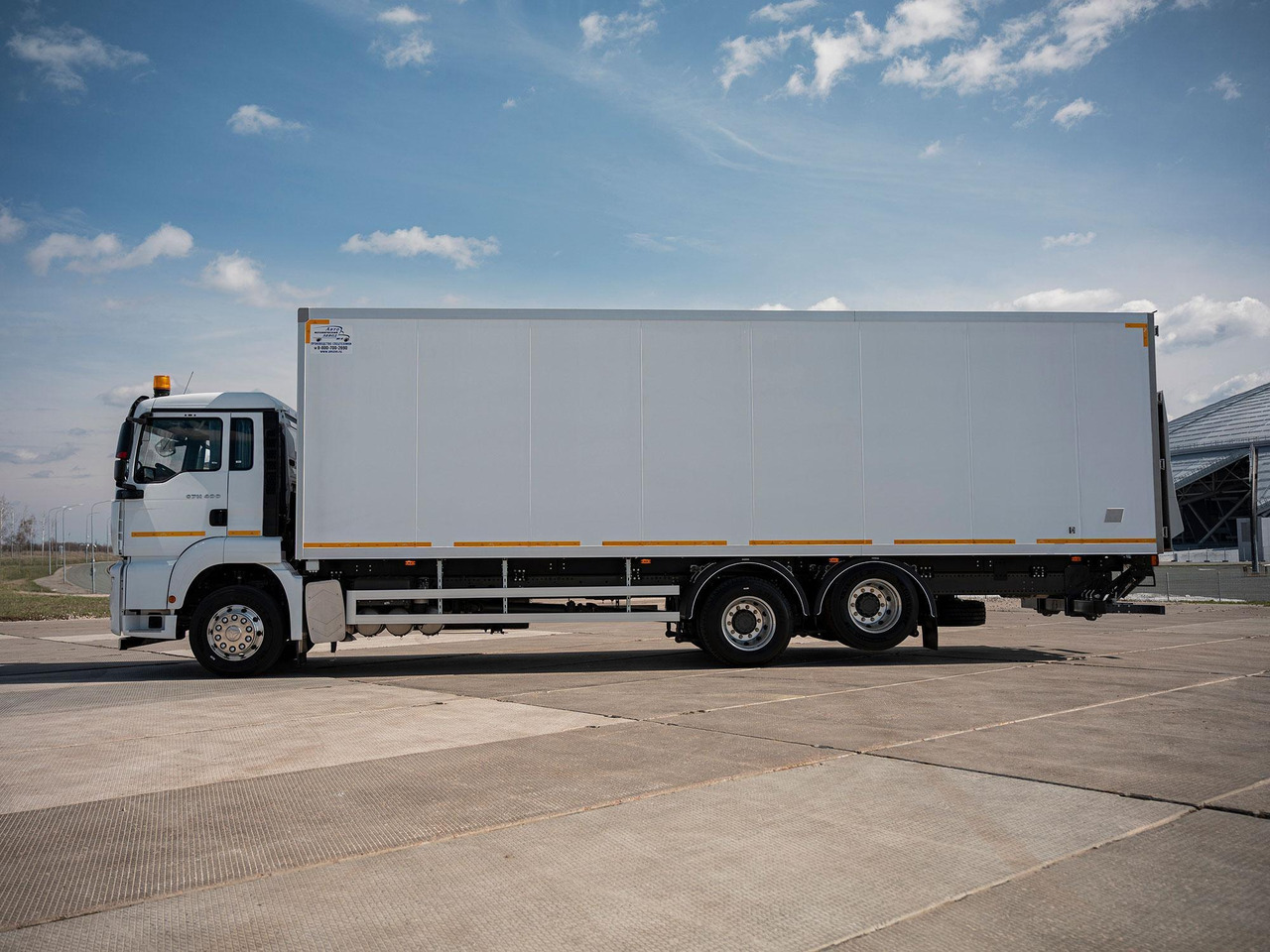 SITRAK Изотермический фургон АМЗ на шасси SITRAK С7H 6x2 - Изотермический грузовик: фото 2 SITRAK Изотермический фургон АМЗ на шасси SITRAK С7H 6x2 - Изотермический грузовик: фото 2