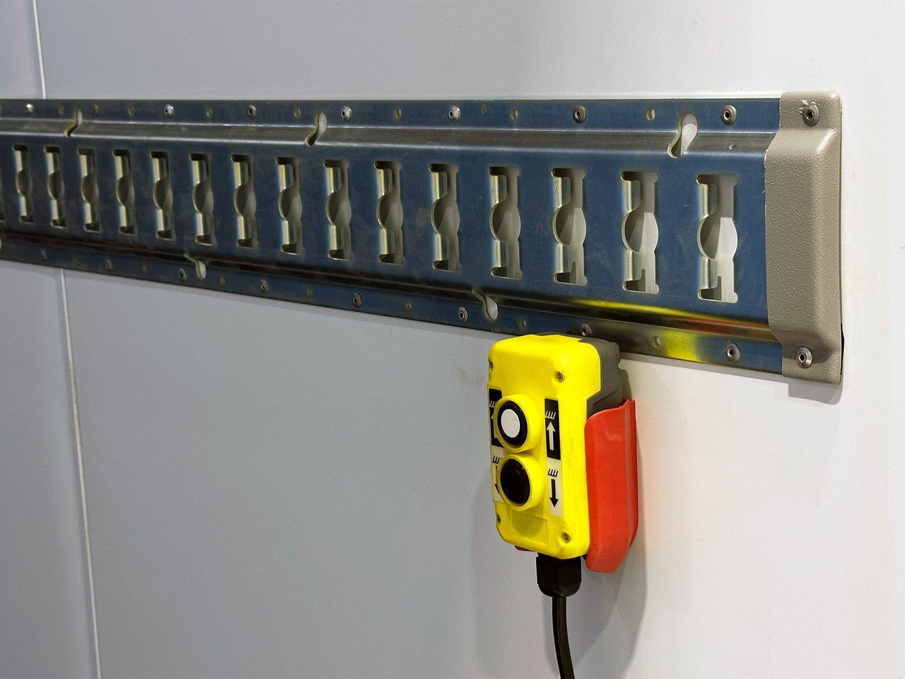 Новый Рефрижератор SITRAK Рефрижераторный фургон АМЗ на шасси SITRAK С7H 6x2: фото 6