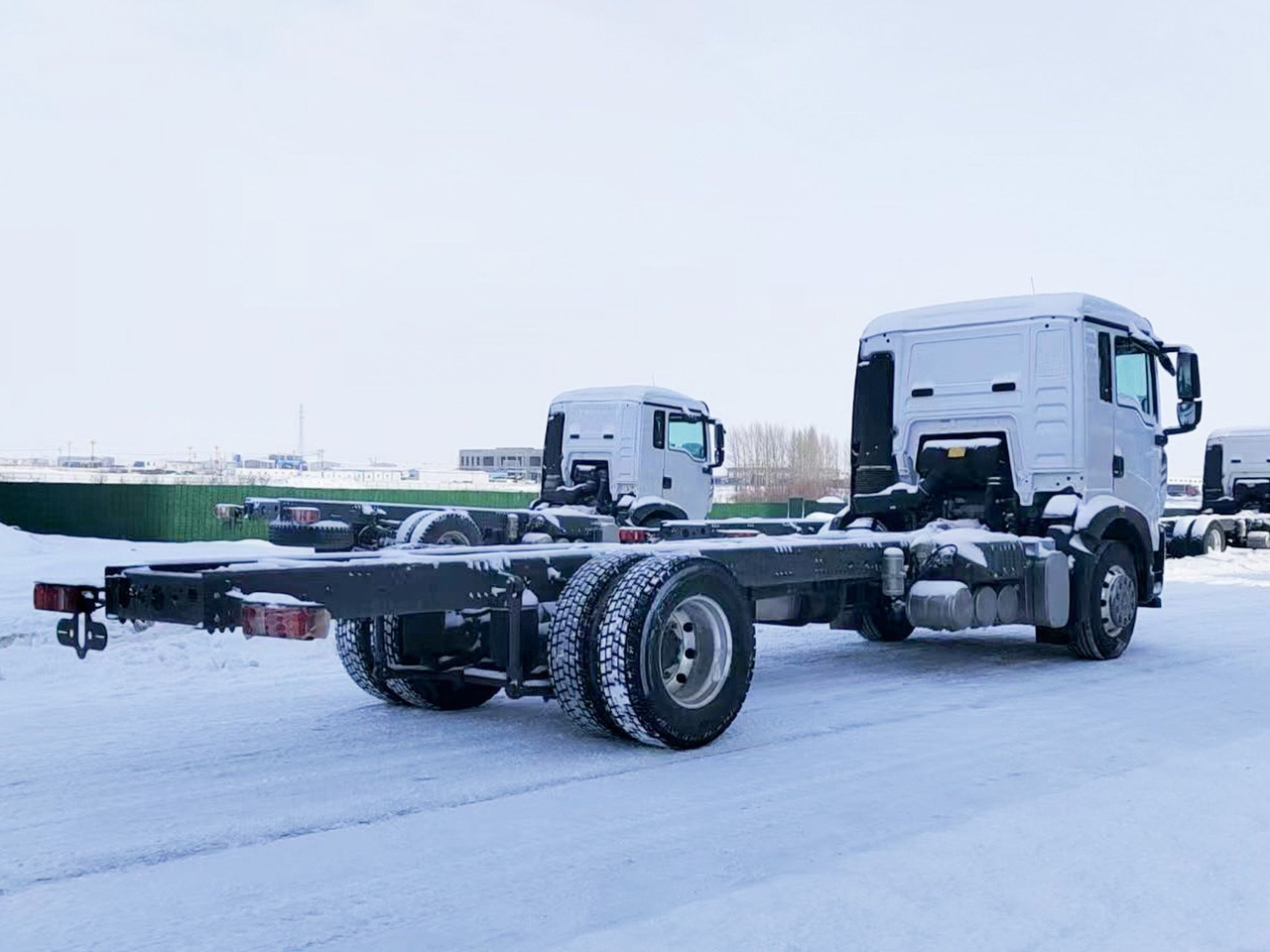 Шасси HOWO T5G 4x2 280 пневма, АКПП, 5400 - Грузовик-шасси: фото 5 Шасси HOWO T5G 4x2 280 пневма, АКПП, 5400 - Грузовик-шасси: фото 5