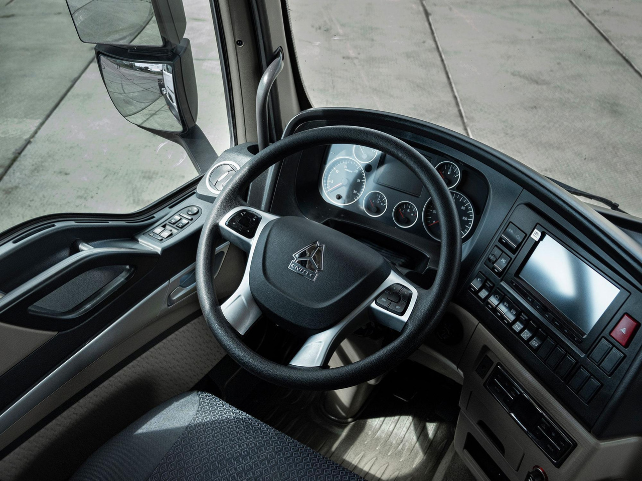 Шасси HOWO T5G 4x2 280 пневма, АКПП+КОМ, 4000 - Грузовик-шасси: фото 5 Шасси HOWO T5G 4x2 280 пневма, АКПП+КОМ, 4000 - Грузовик-шасси: фото 5