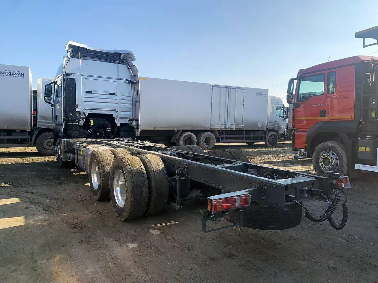 Шасси SITRAK C9H 6x2 540 пневма, АКПП+КОМ, 4700 - Грузовик-шасси: фото 2 Шасси SITRAK C9H 6x2 540 пневма, АКПП+КОМ, 4700 - Грузовик-шасси: фото 2