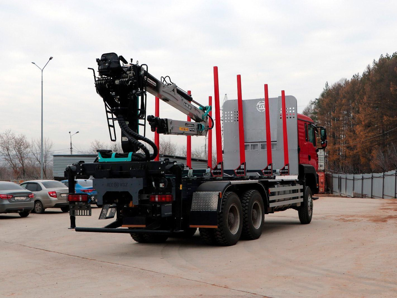 Сортиментовоз с ГМУ ICARBAZZOLI IB 100 L98 на шасси HOWO T5G 6x6 - Лесовоз, сортиментовоз, Автоманипулятор: фото 5 Сортиментовоз с ГМУ ICARBAZZOLI IB 100 L98 на шасси HOWO T5G 6x6 - Лесовоз, сортиментовоз, Автоманипулятор: фото 5