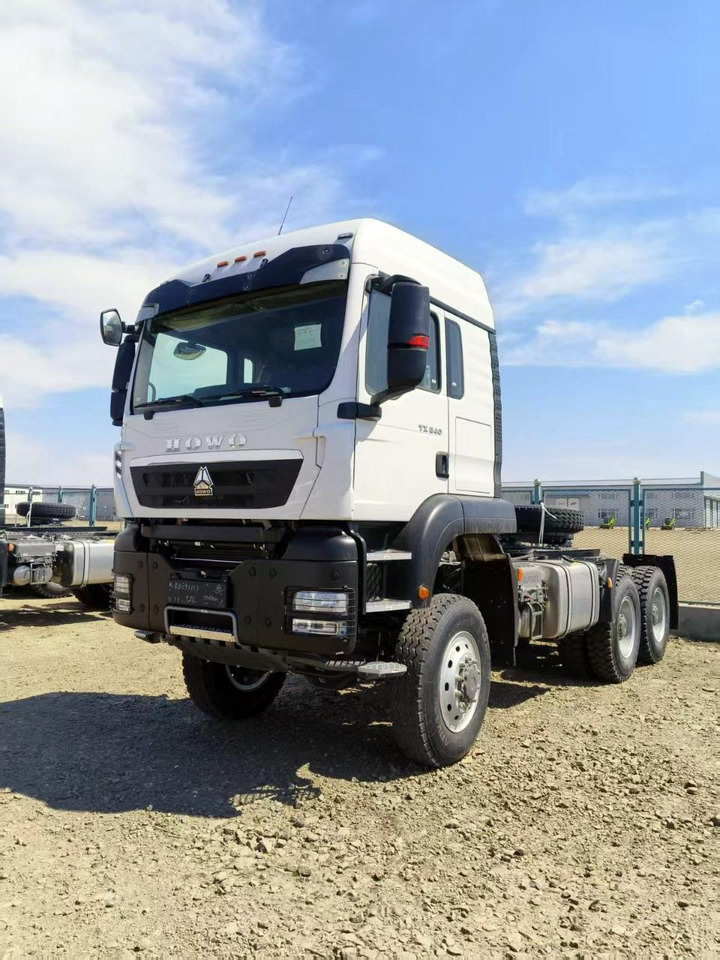 ТЯГАЧ HOWO TX 6X6 540 МКПП+РЕТ, УСИЛЕННЫЕ РЕССОРЫ - Тягач: фото 1 ТЯГАЧ HOWO TX 6X6 540 МКПП+РЕТ, УСИЛЕННЫЕ РЕССОРЫ - Тягач: фото 1