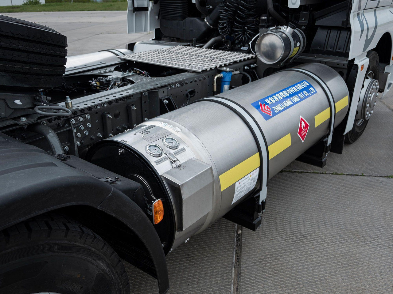 ТЯГАЧ SITRAK C7H 4x2 430 LNG МКПП+РЕТ, G(П), 1150 - Тягач: фото 4 ТЯГАЧ SITRAK C7H 4x2 430 LNG МКПП+РЕТ, G(П), 1150 - Тягач: фото 4