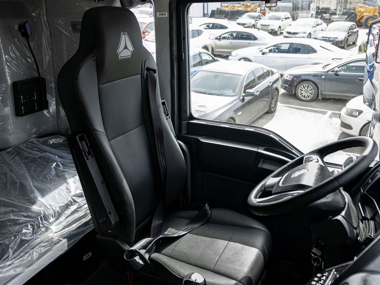 Тягач ТЯГАЧ SITRAK C7H 4x2 440 МКПП+КОМ, ПНЕВМА, Р(М), 1250: фото 13 Тягач ТЯГАЧ SITRAK C7H 4x2 440 МКПП+КОМ, ПНЕВМА, Р(М), 1250: фото 13