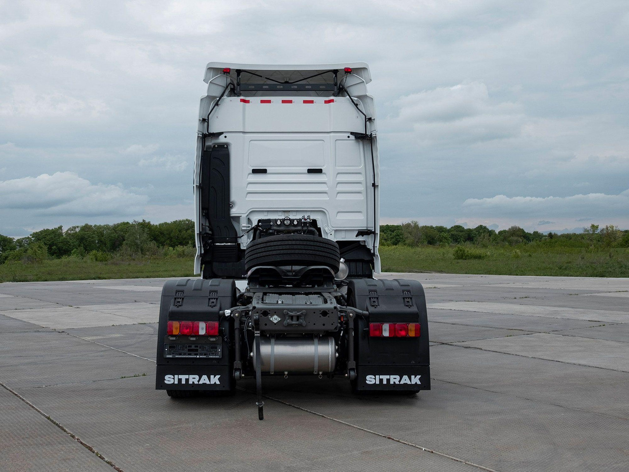 ТЯГАЧ SITRAK C7H 4x2 460 LNG АКПП+РЕТ, G(П), 1150 - Тягач: фото 2 ТЯГАЧ SITRAK C7H 4x2 460 LNG АКПП+РЕТ, G(П), 1150 - Тягач: фото 2