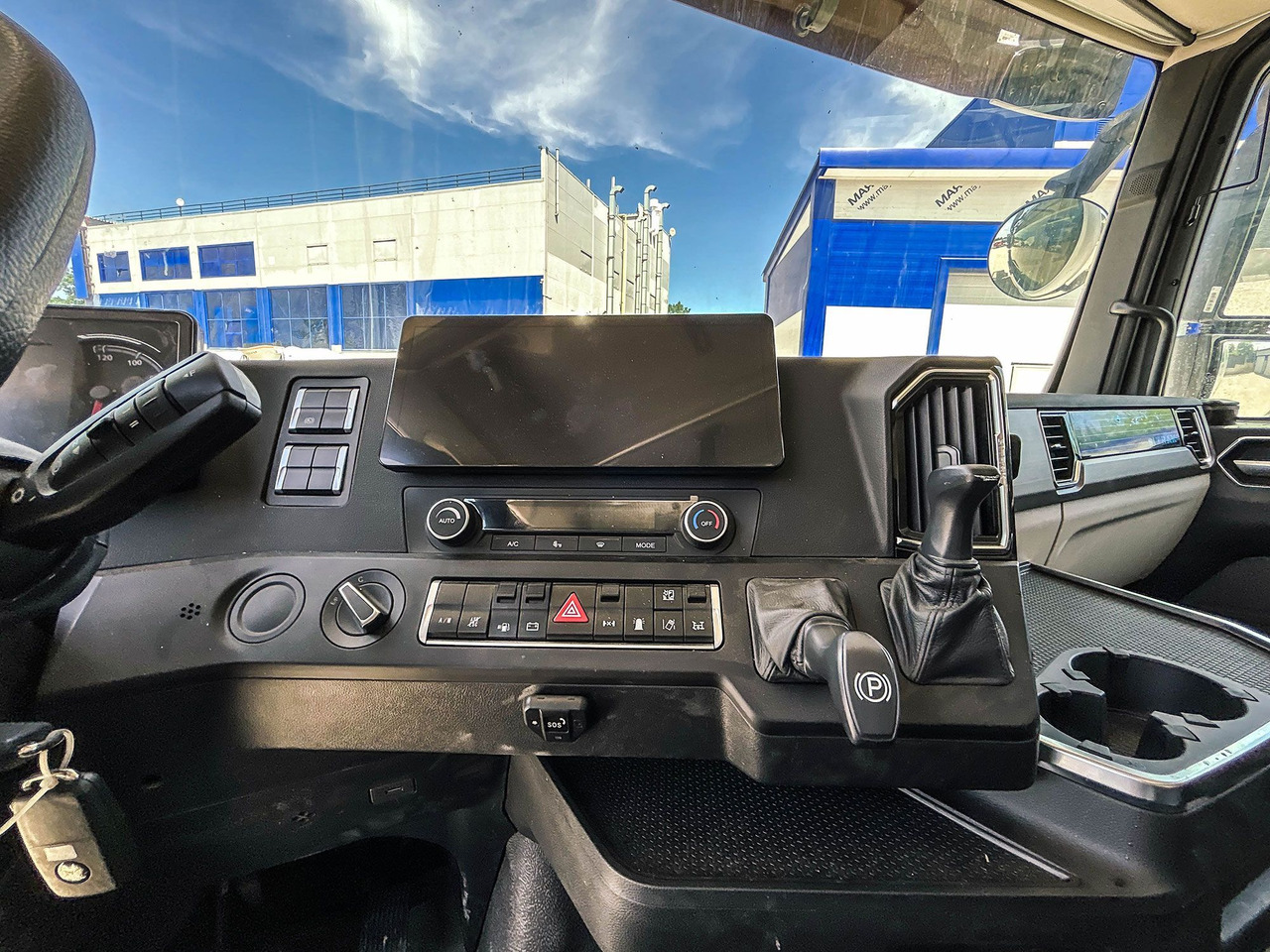 Тягач ТЯГАЧ SITRAK C7H 4x2 480 АКПП HW+РЕТ, ПНЕВМА, G(П) MAX, 1150: фото 10 Тягач ТЯГАЧ SITRAK C7H 4x2 480 АКПП HW+РЕТ, ПНЕВМА, G(П) MAX, 1150: фото 10