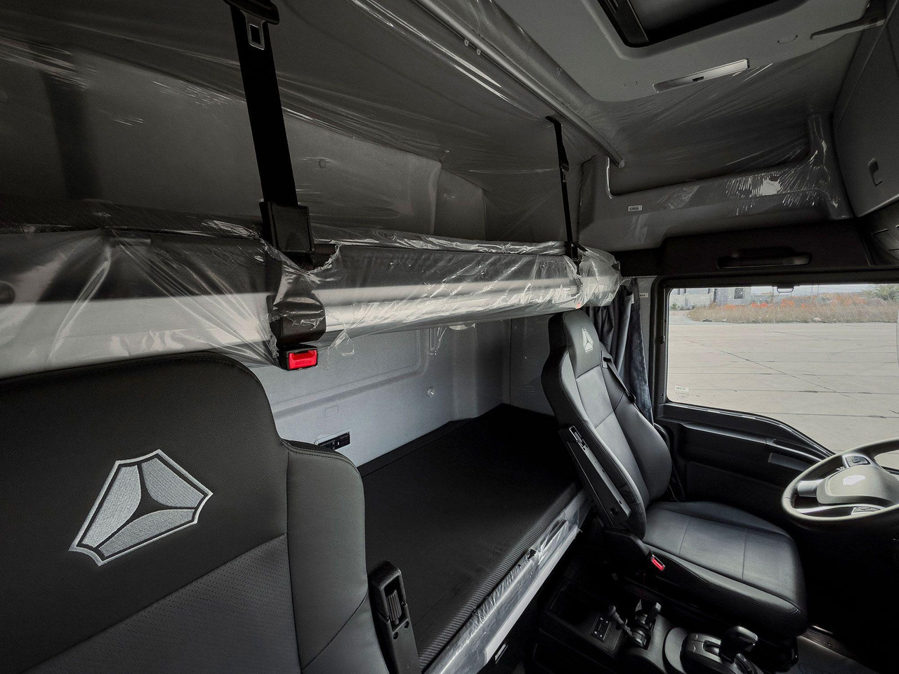 ТЯГАЧ SITRAK C7H 4x2 480 АКПП+РЕТ+КОМ, ПНЕВМА, ADR, G(П), 1150 - Тягач: фото 5 ТЯГАЧ SITRAK C7H 4x2 480 АКПП+РЕТ+КОМ, ПНЕВМА, ADR, G(П), 1150 - Тягач: фото 5