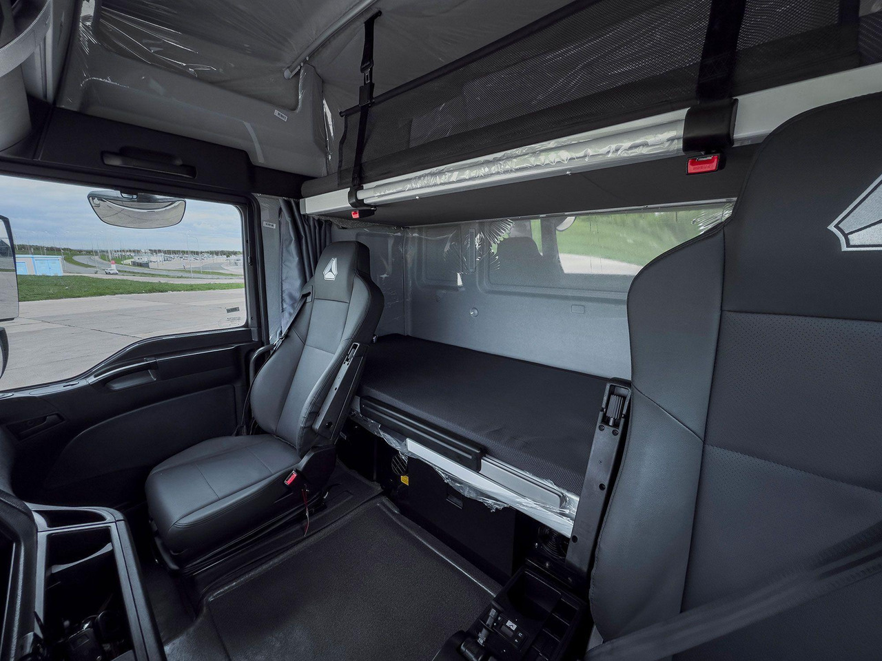 Новый Тягач ТЯГАЧ SITRAK C7H 6x4 480 АКПП+РЕТ+КОМ, ПНЕВМА, G(П), 1250: фото 11 Новый Тягач ТЯГАЧ SITRAK C7H 6x4 480 АКПП+РЕТ+КОМ, ПНЕВМА, G(П), 1250: фото 11