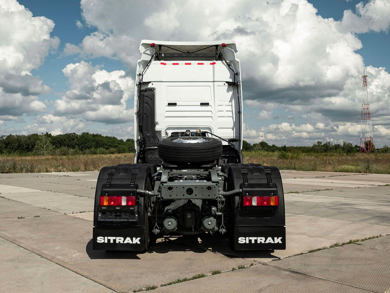 ТЯГАЧ SITRAK C7H 6x4 540 МКПП, РЕССОРЫ, G(М), 1285 - Тягач: фото 2 ТЯГАЧ SITRAK C7H 6x4 540 МКПП, РЕССОРЫ, G(М), 1285 - Тягач: фото 2