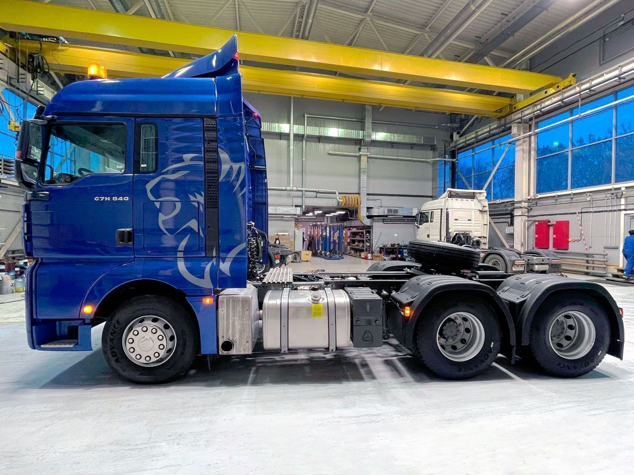 ТЯГАЧ SITRAK C7H 6x4 540 МКПП+РЕТ+КОМ, ПНЕВМА, G(П), 1250 - Тягач: фото 2 ТЯГАЧ SITRAK C7H 6x4 540 МКПП+РЕТ+КОМ, ПНЕВМА, G(П), 1250 - Тягач: фото 2