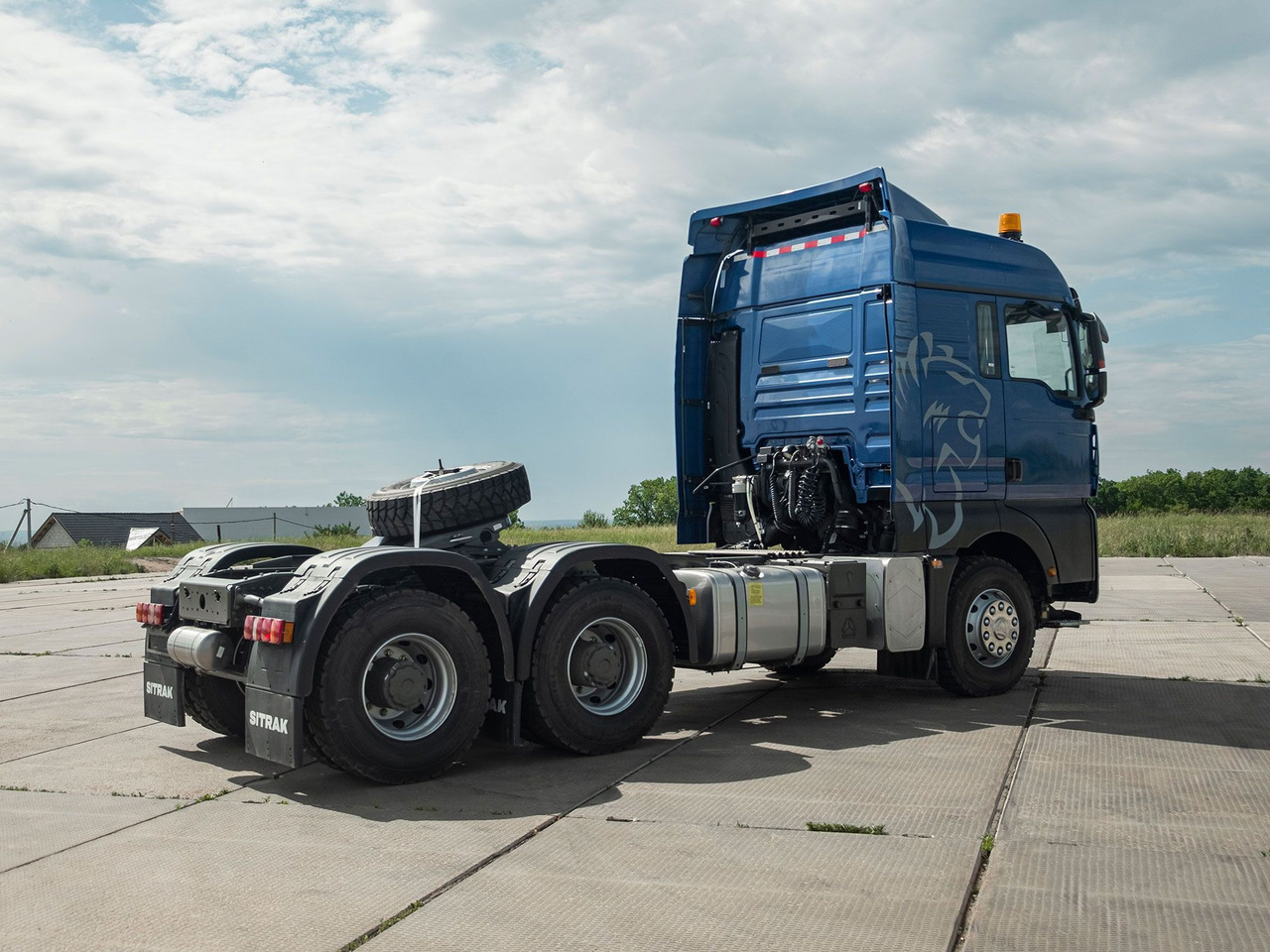 ТЯГАЧ SITRAK C7H 6x4 540 МКПП, УСИЛЕННЫЕ РЕССОРЫ, G(М), 1400, 3.5Д - Тягач: фото 5 ТЯГАЧ SITRAK C7H 6x4 540 МКПП, УСИЛЕННЫЕ РЕССОРЫ, G(М), 1400, 3.5Д - Тягач: фото 5