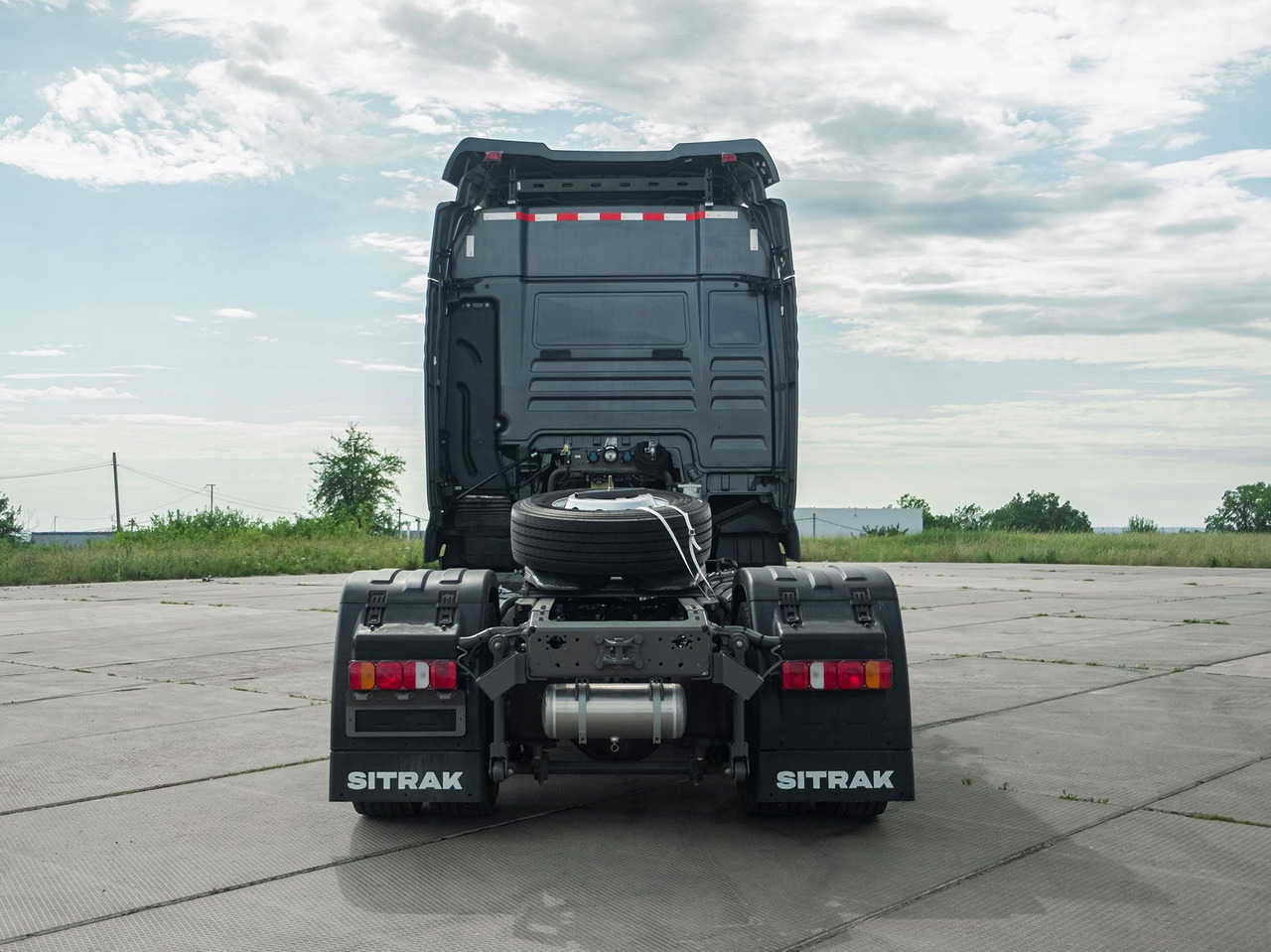 ТЯГАЧ SITRAK C7H MAX 4x2 480 АКПП+РЕТ+КОМ, ПНЕВМА, G(П), 1150 - Тягач: фото 4 ТЯГАЧ SITRAK C7H MAX 4x2 480 АКПП+РЕТ+КОМ, ПНЕВМА, G(П), 1150 - Тягач: фото 4