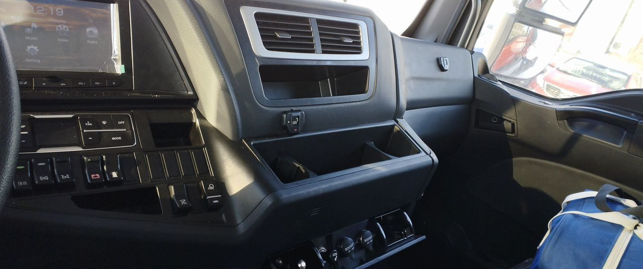 Новый Самосвал SITRAK ZZ3256V384ME 6X4: фото 7