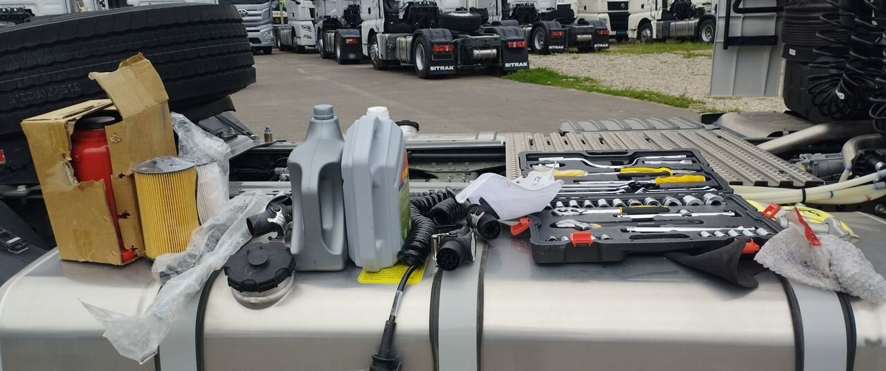 Новый Тягач Sitrak C7H: фото 8