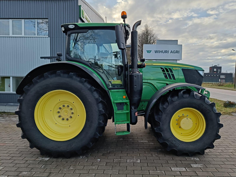 John Deere 6215R - Трактор: фото 2 John Deere 6215R - Трактор: фото 2
