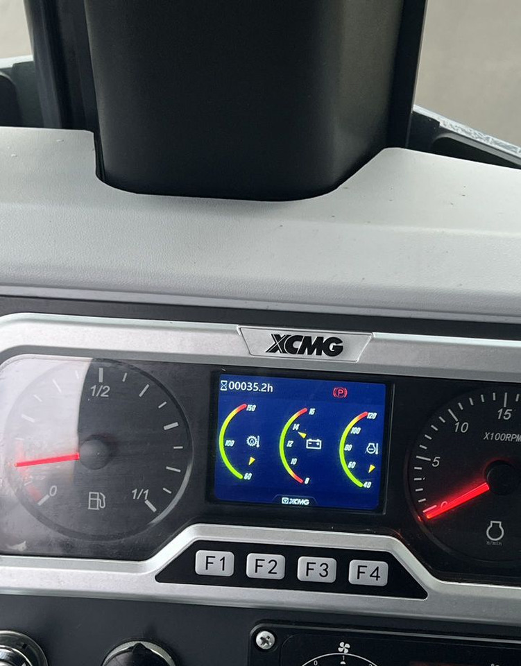 Новый Экскаватор-погрузчик XCMG XC8-S2570: фото 11