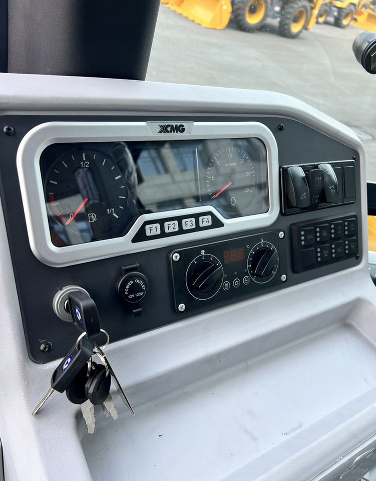 Новый Экскаватор-погрузчик XCMG XC8-S3570: фото 18