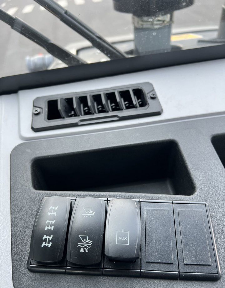 Новый Экскаватор-погрузчик XCMG XC8-S3570: фото 15