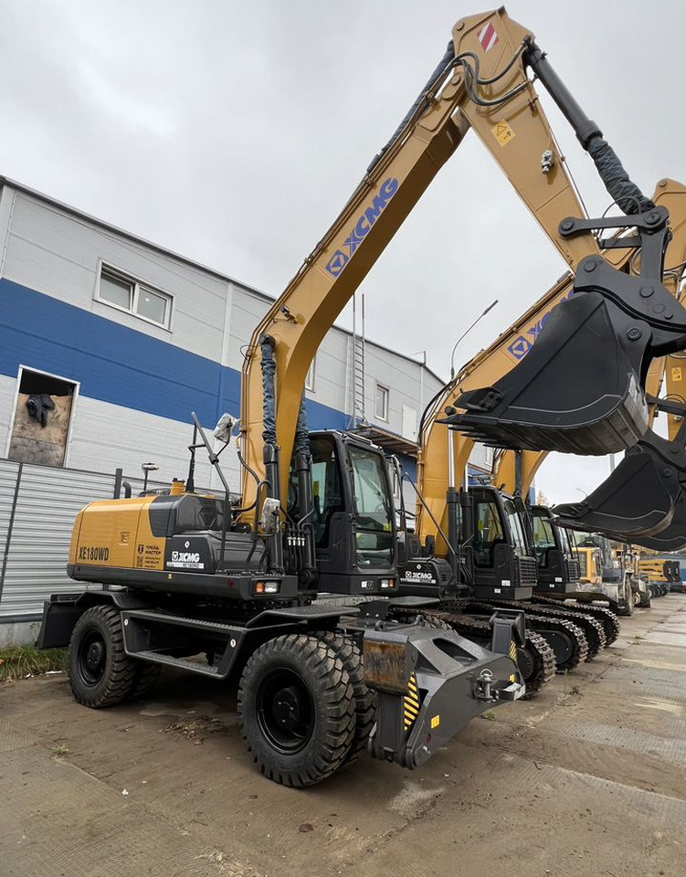 XCMG XE180WD - Колёсный экскаватор: фото 3 XCMG XE180WD - Колёсный экскаватор: фото 3