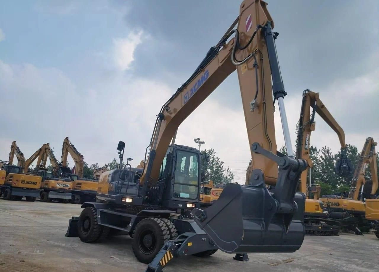 Новый Колёсный экскаватор XCMG XE180WD: фото 6 Новый Колёсный экскаватор XCMG XE180WD: фото 6