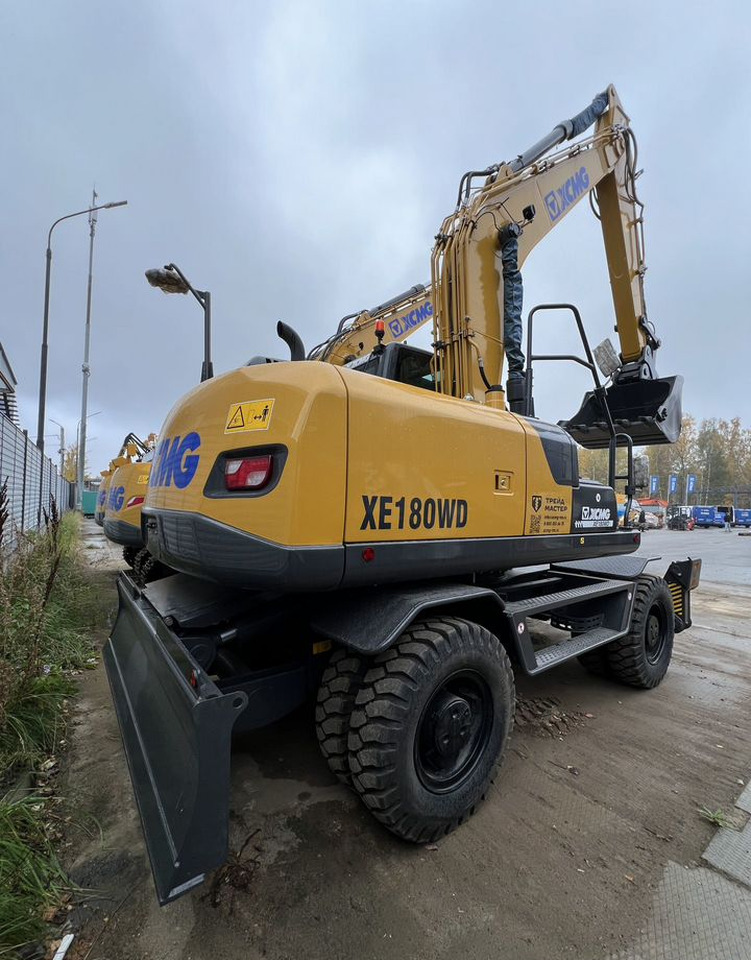 XCMG XE180WD - Колёсный экскаватор: фото 4 XCMG XE180WD - Колёсный экскаватор: фото 4
