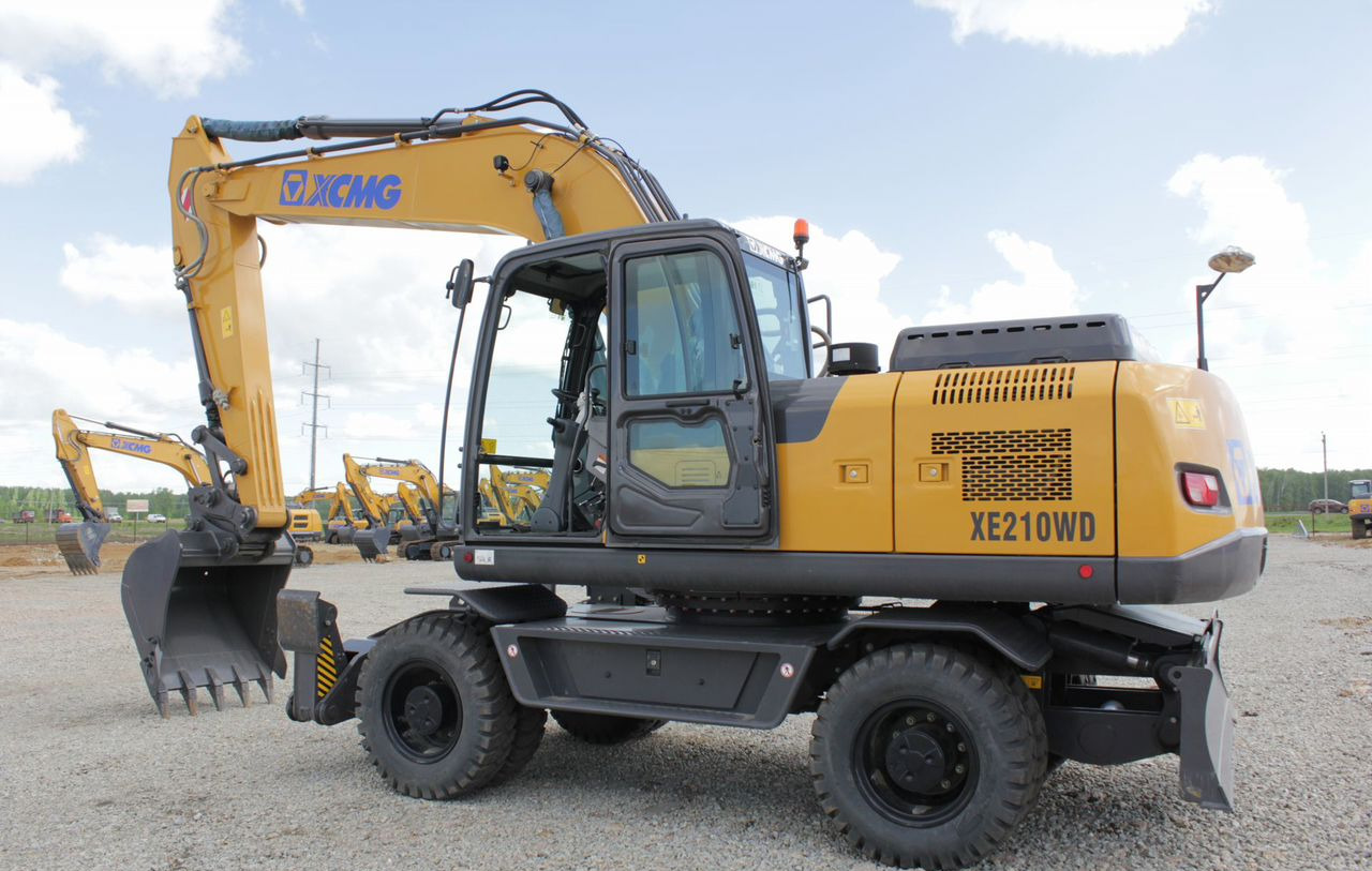 XCMG XE210WD - Колёсный экскаватор: фото 3 XCMG XE210WD - Колёсный экскаватор: фото 3
