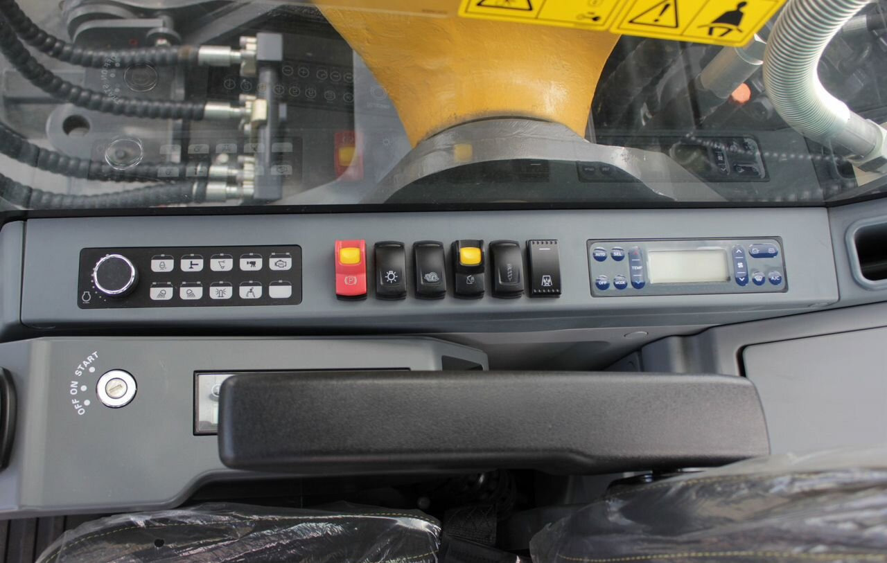 Новый Колёсный экскаватор XCMG XE210WD: фото 7