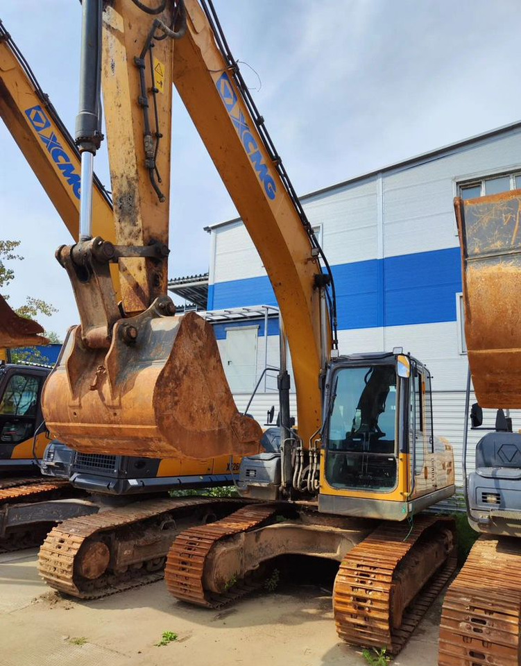 XCMG XE225DN - Гусеничный экскаватор: фото 2 XCMG XE225DN - Гусеничный экскаватор: фото 2