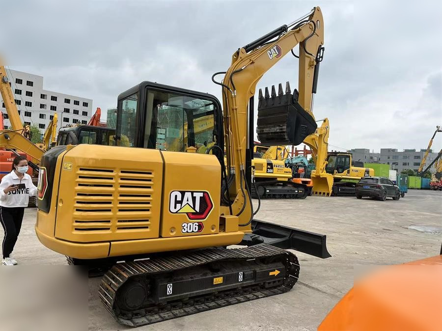 CATERPILLAR 306E - Гусеничный экскаватор: фото 1 CATERPILLAR 306E - Гусеничный экскаватор: фото 1