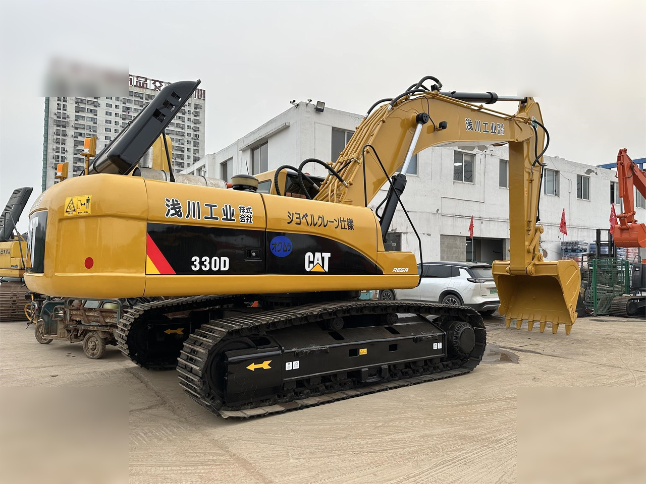 CATERPILLAR 330D - Гусеничный экскаватор: фото 2 CATERPILLAR 330D - Гусеничный экскаватор: фото 2