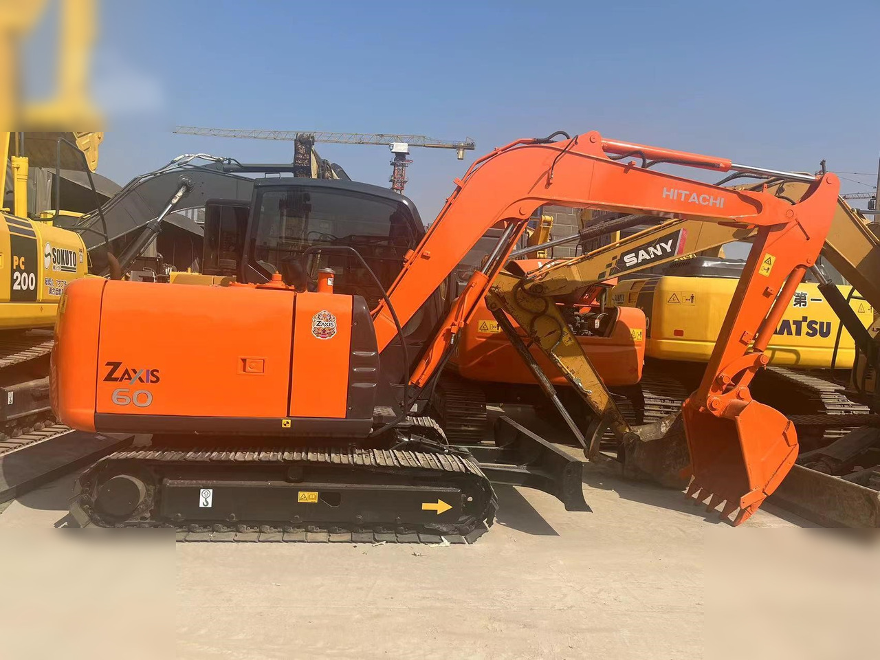 HITACHI ZX60 - Гусеничный экскаватор: фото 1 HITACHI ZX60 - Гусеничный экскаватор: фото 1